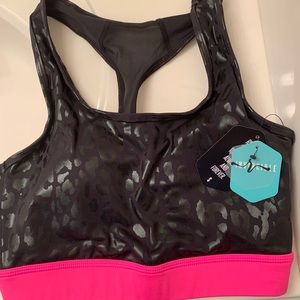 LuLaRoe invincible sports bra